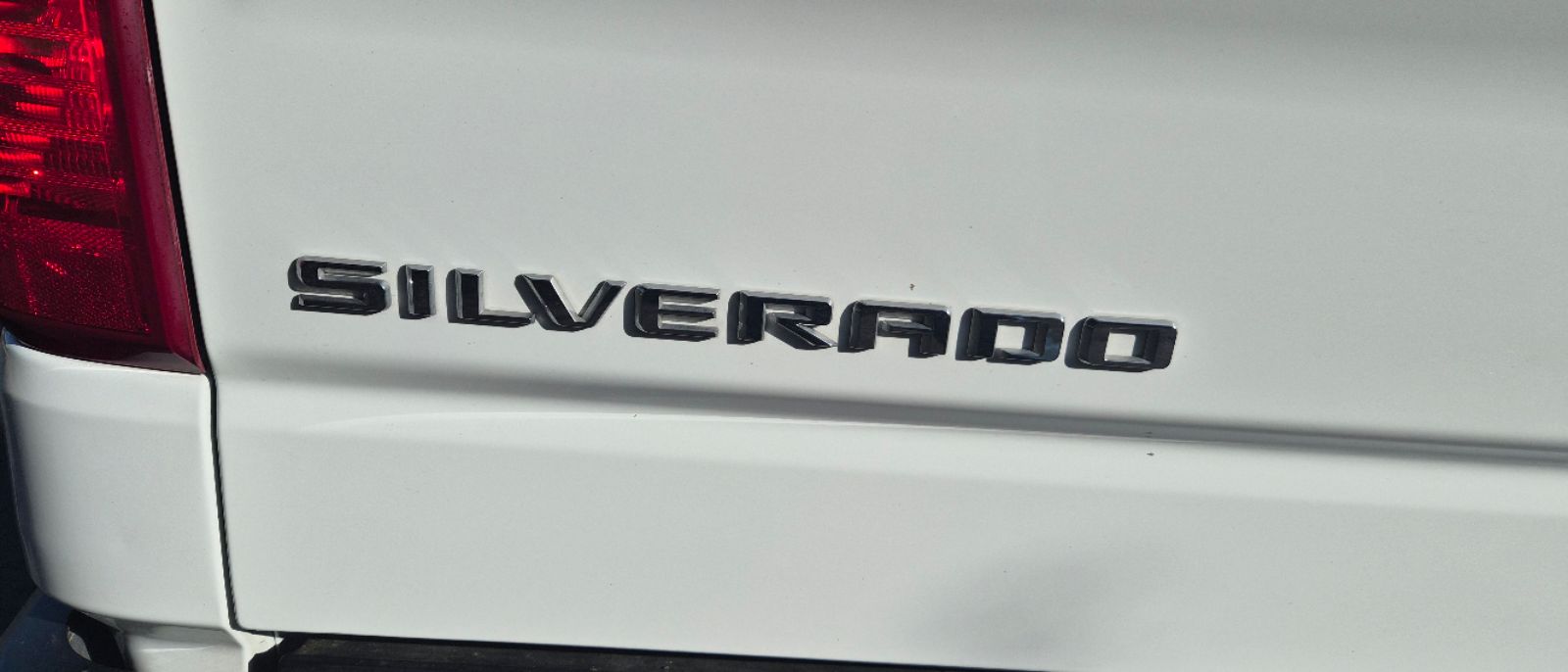 Photo 13 of this Chevrolet Silverado 1500
