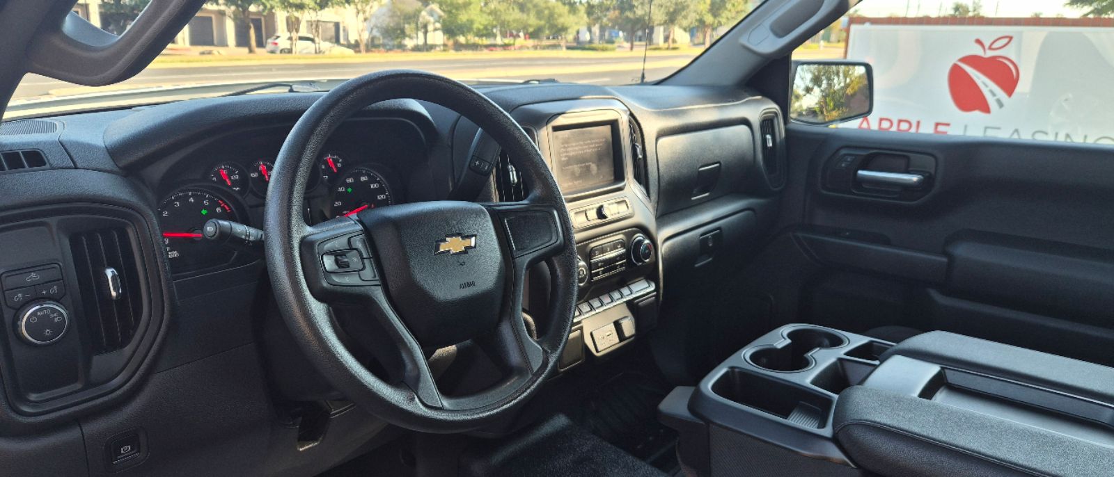 Photo 4 of this Chevrolet Silverado 1500