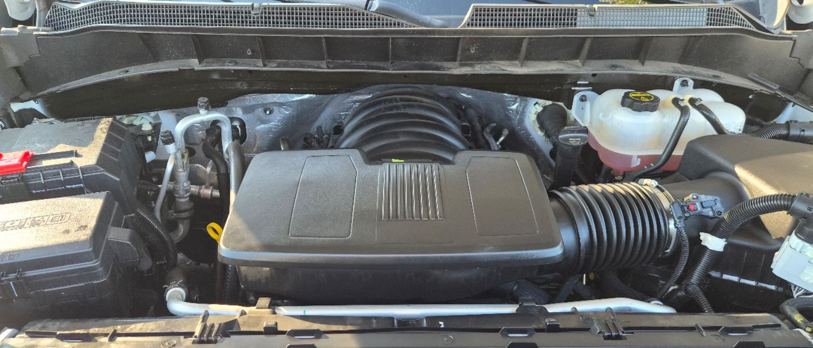 Photo 12 of this Chevrolet Silverado 1500