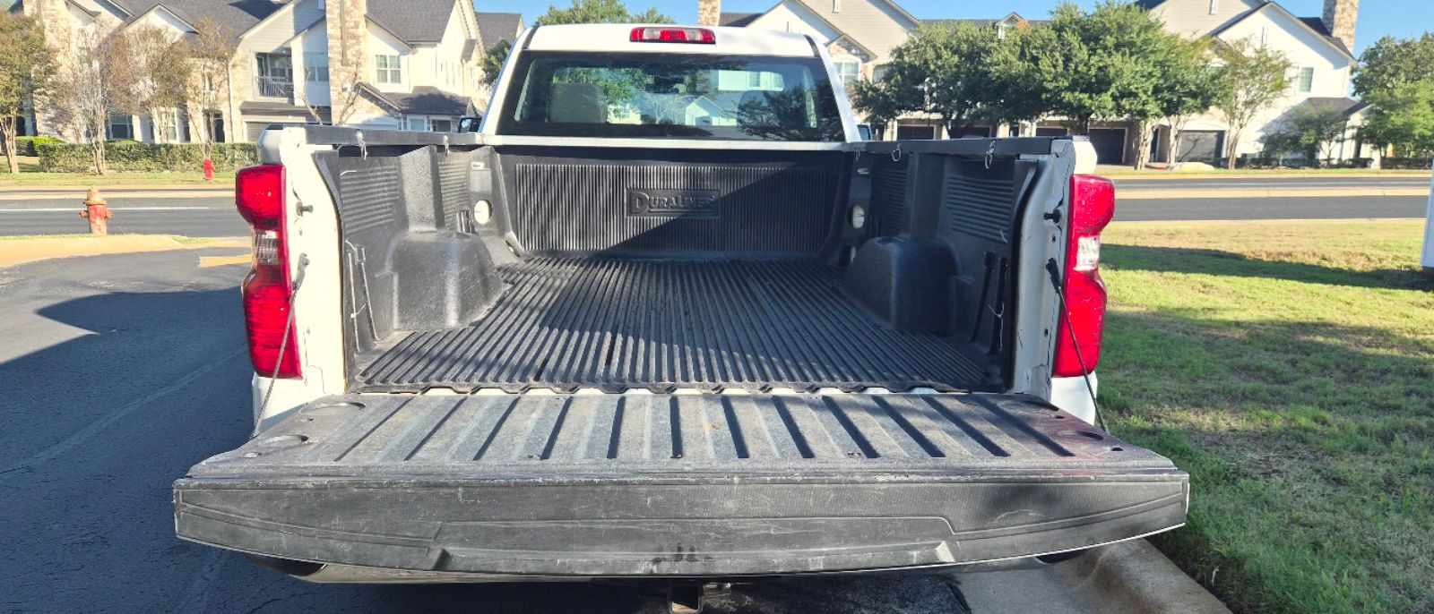 Photo 13 of this Chevrolet Silverado 1500