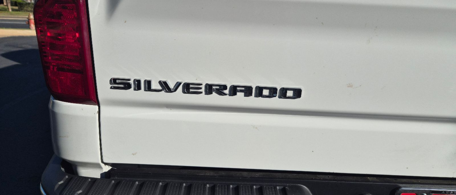Photo 14 of this Chevrolet Silverado 1500