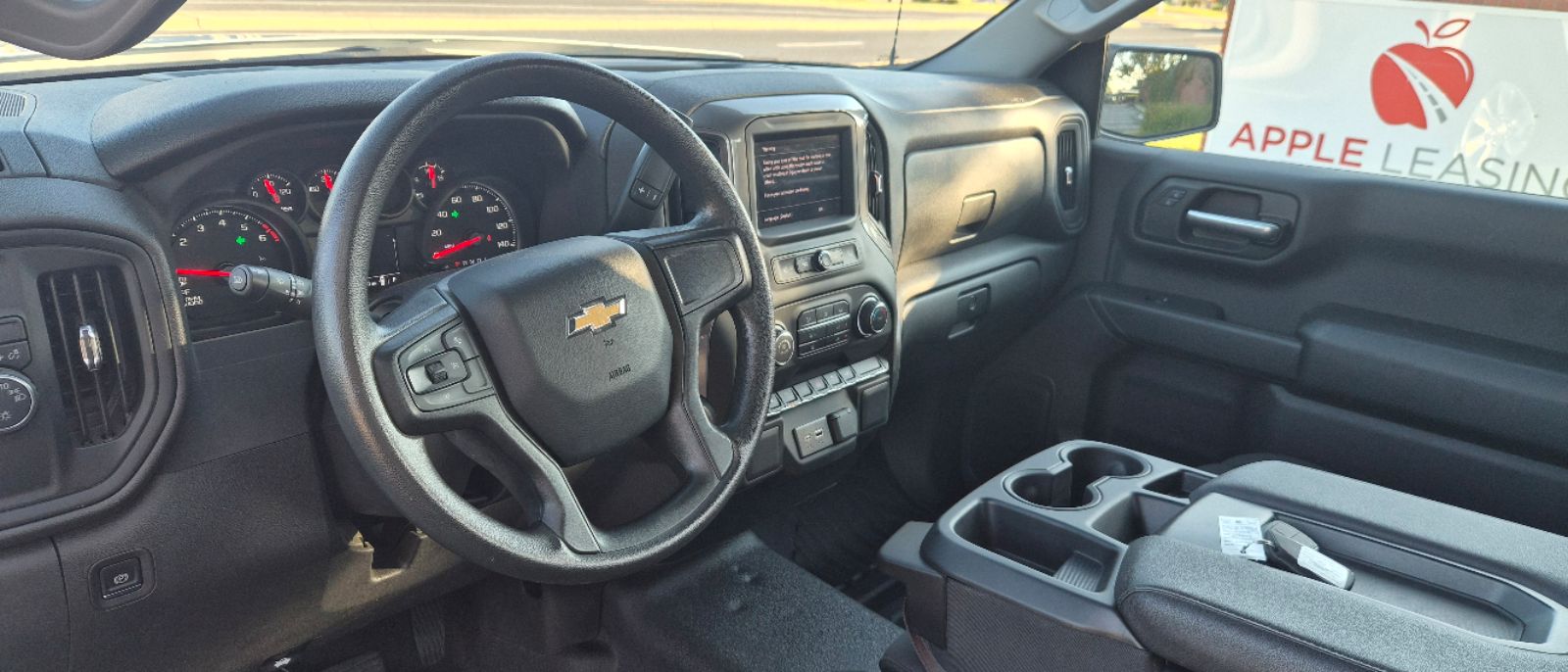 Photo 4 of this Chevrolet Silverado 1500