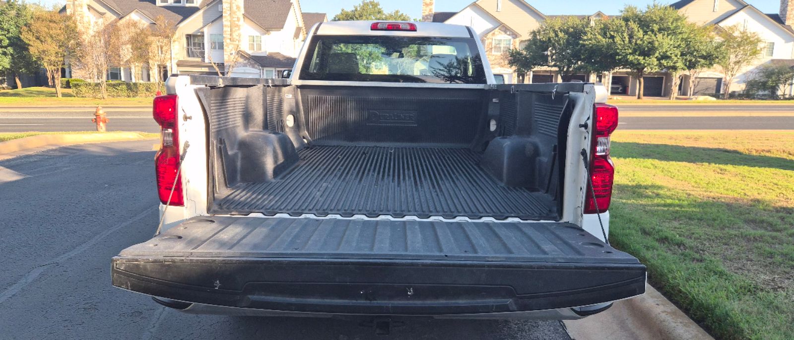 Photo 13 of this Chevrolet Silverado 1500