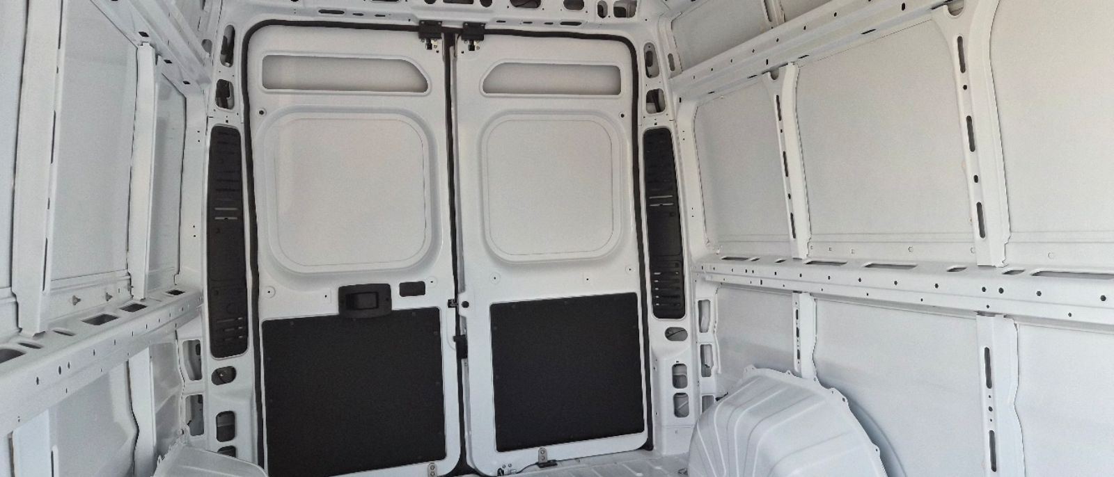 Photo 23 of this Ram ProMaster Cargo Van