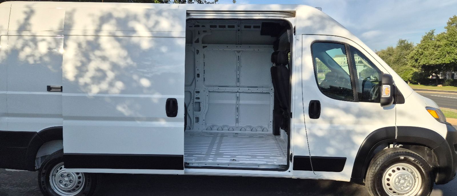Photo 24 of this Ram ProMaster Cargo Van