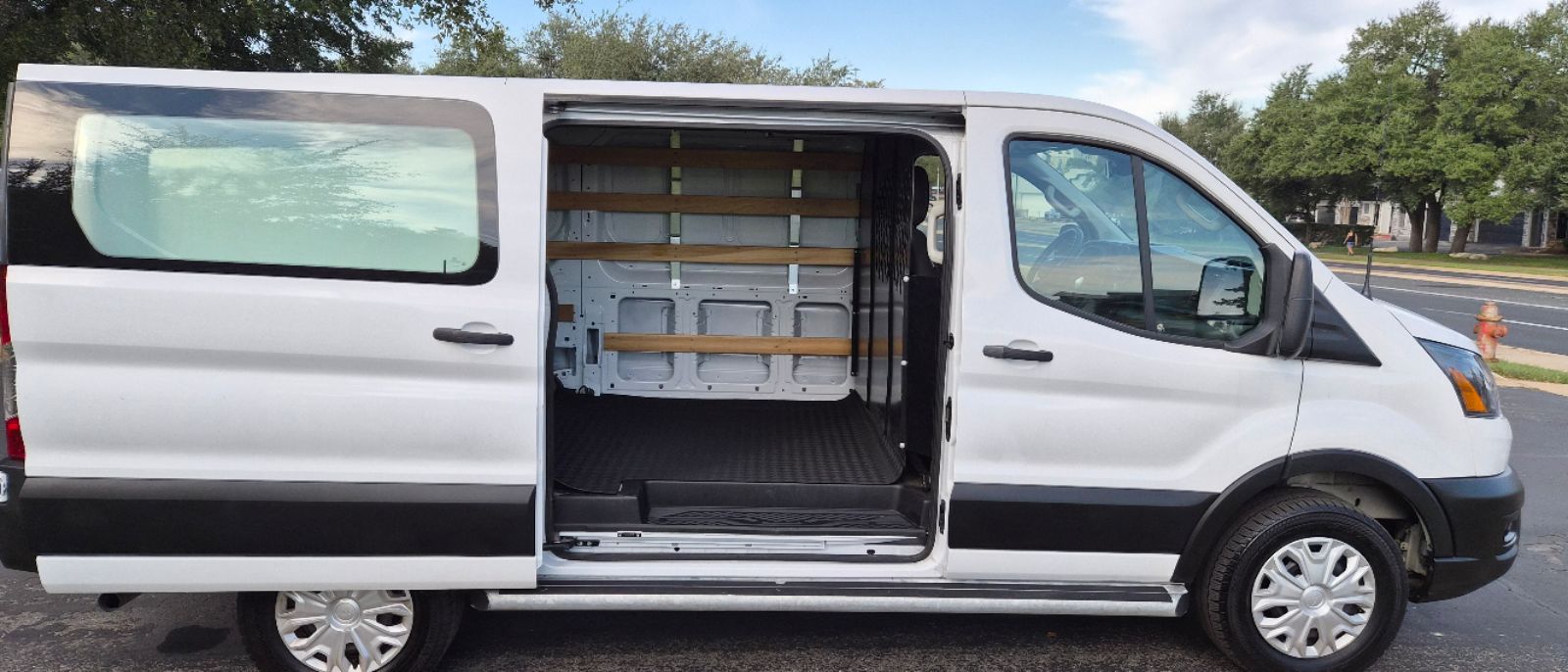 Photo 25 of this Ford Transit Cargo Van