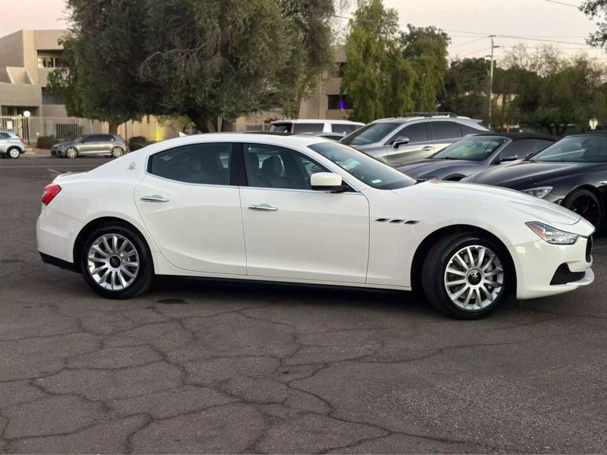 2014 Maserati Ghibli photo 3