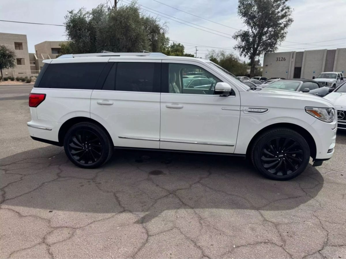 2020 Lincoln Navigator Reserve photo 3