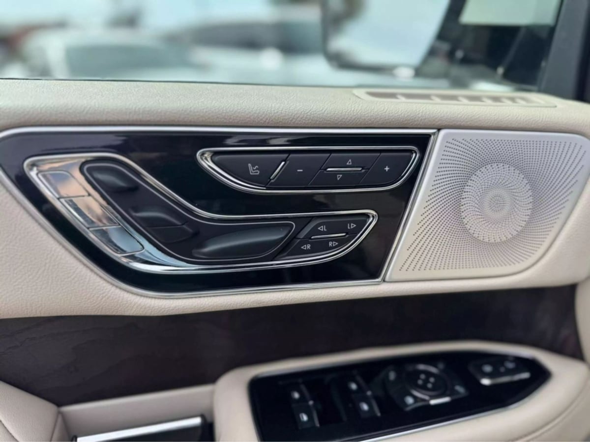 2020 Lincoln Navigator Reserve photo 19
