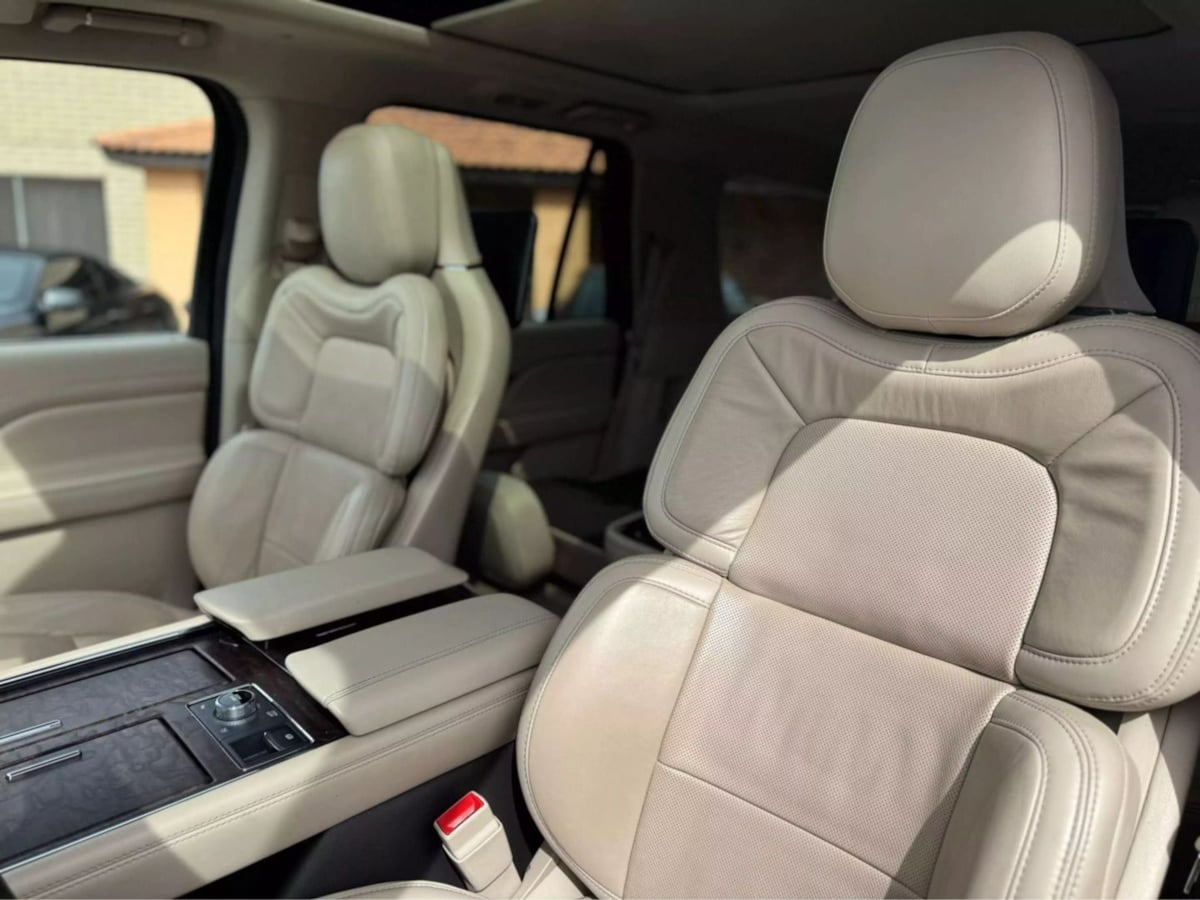2020 Lincoln Navigator Reserve photo 23