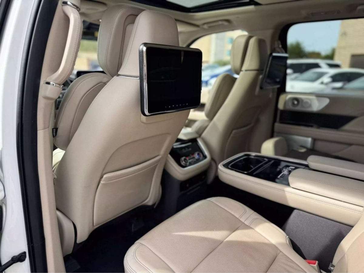 2020 Lincoln Navigator Reserve photo 25