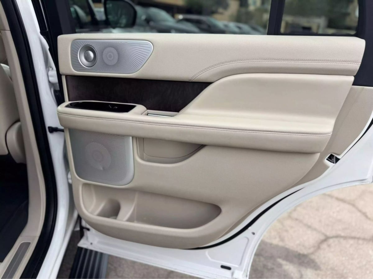 2020 Lincoln Navigator Reserve photo 34