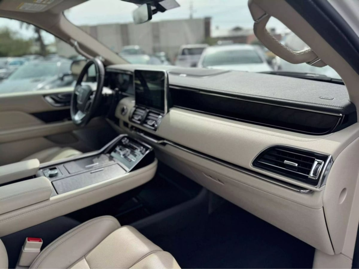 2020 Lincoln Navigator Reserve photo 35
