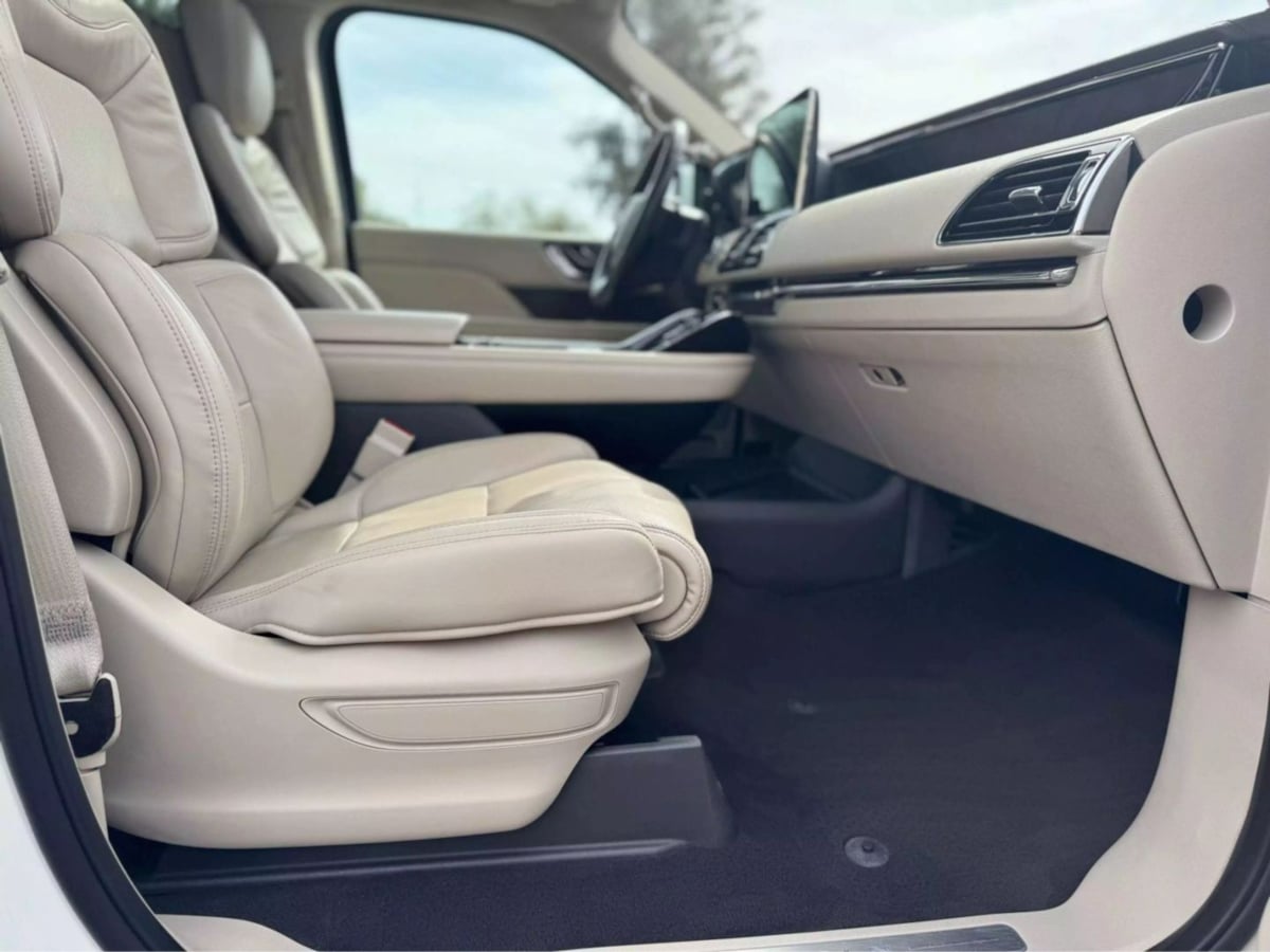 2020 Lincoln Navigator Reserve photo 36