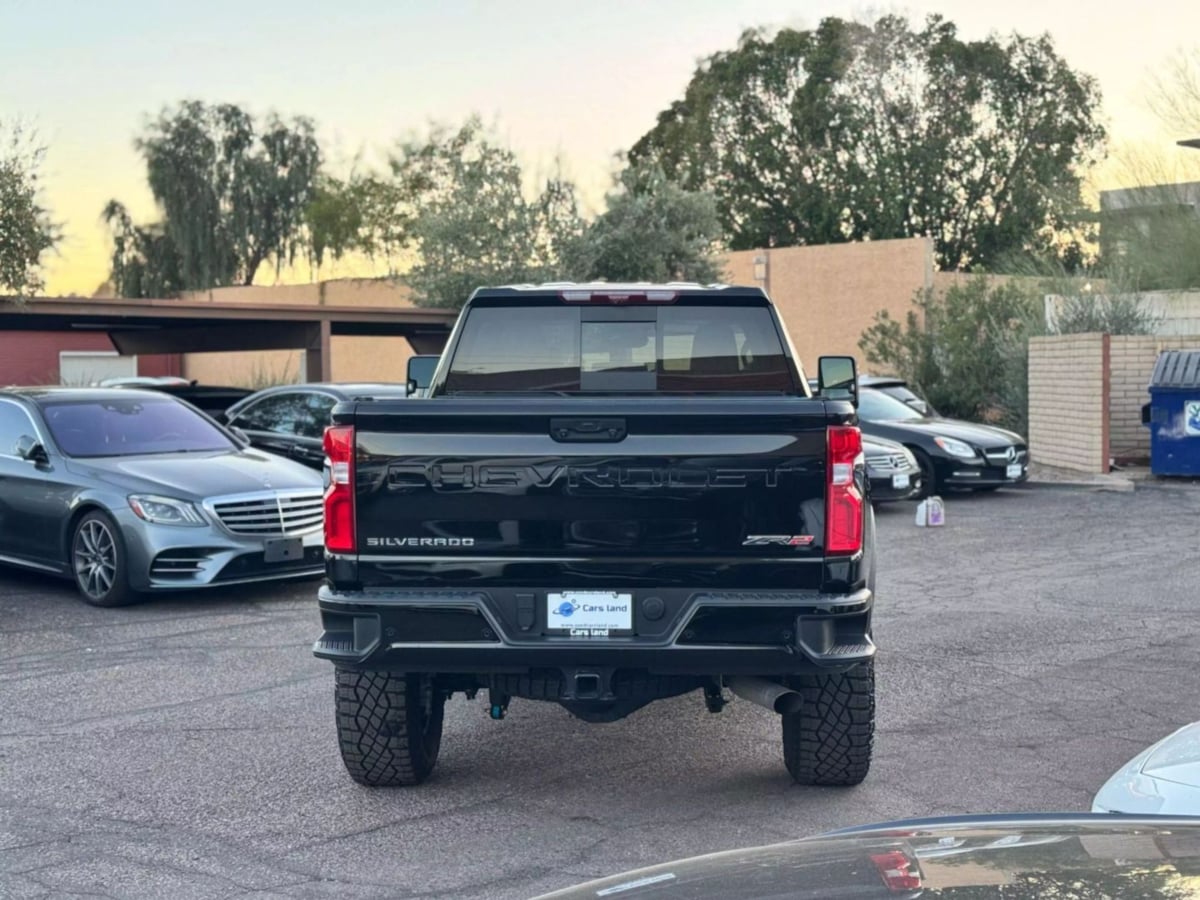 2024 Chevrolet Silverado 2500HD ZR2 photo 4
