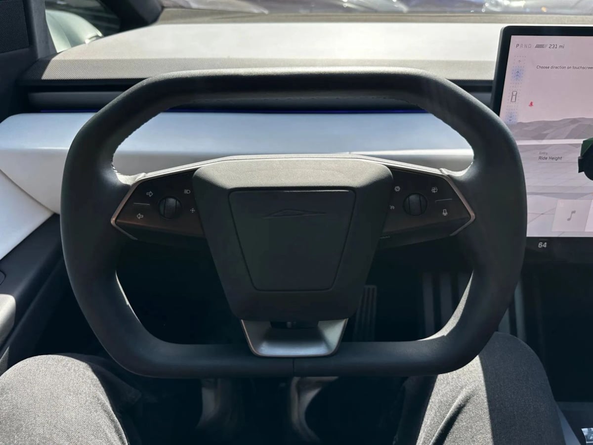 2024 Tesla Cybertruck photo 27