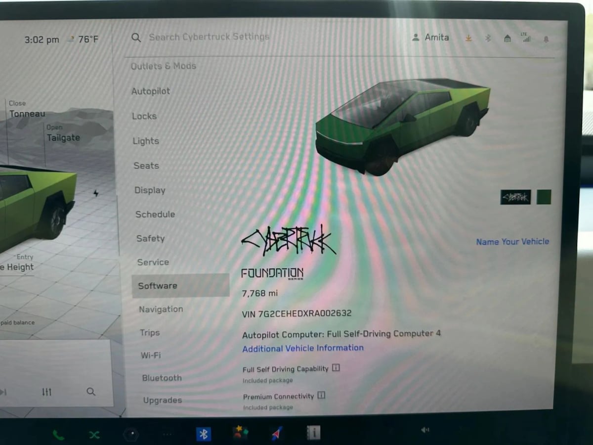 2024 Tesla Cybertruck photo 36