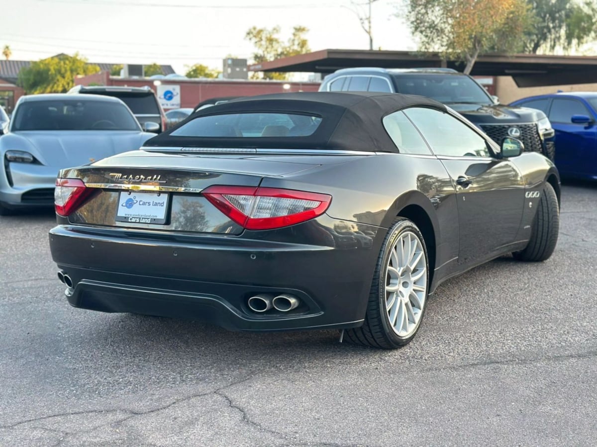 2013 Maserati Granturismo Sport photo 3