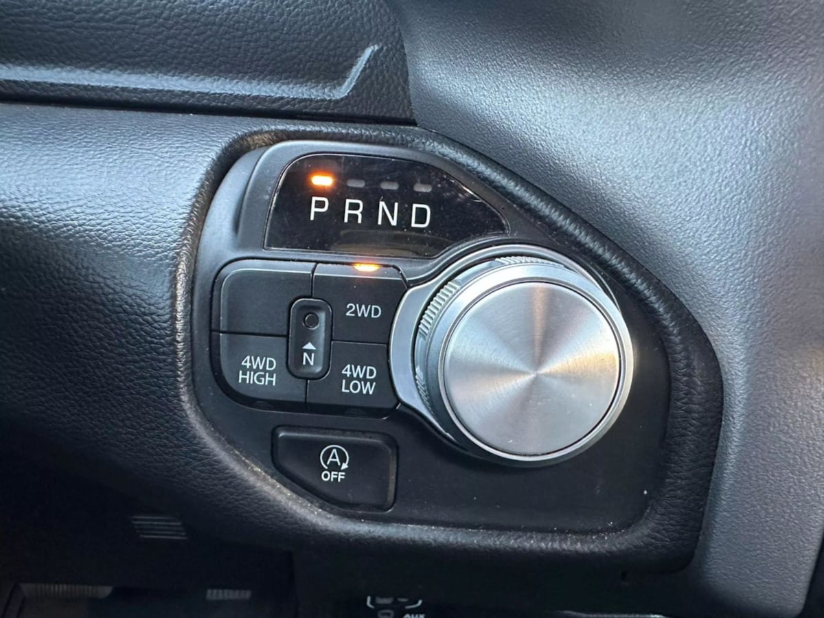 2023 Ram 1500 Laramie photo 2