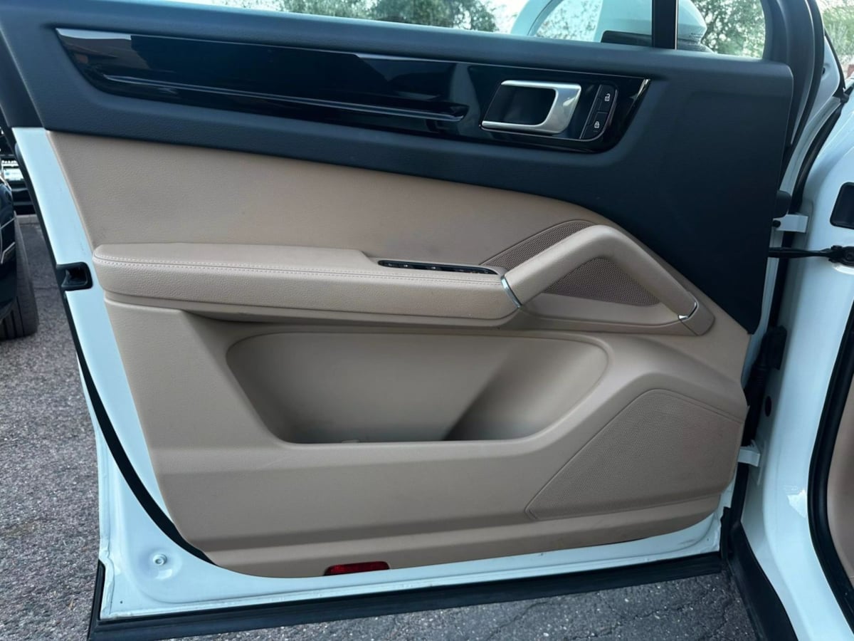 2022 Porsche Cayenne Coup Base - Photo 15