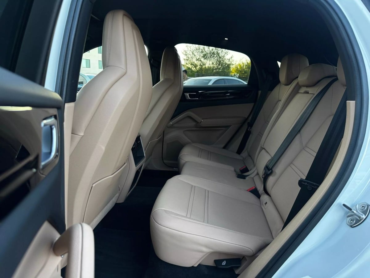 2022 Porsche Cayenne Coup Base - Photo 18