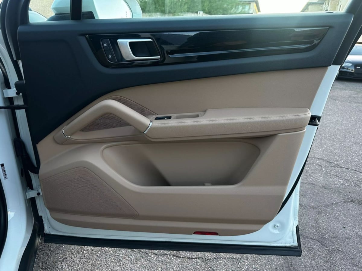2022 Porsche Cayenne Coup Base - Photo 31