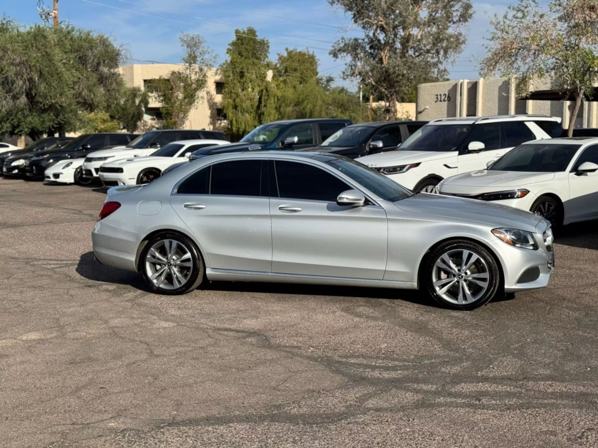 2018 Mercedes Benz C 300 photo 3