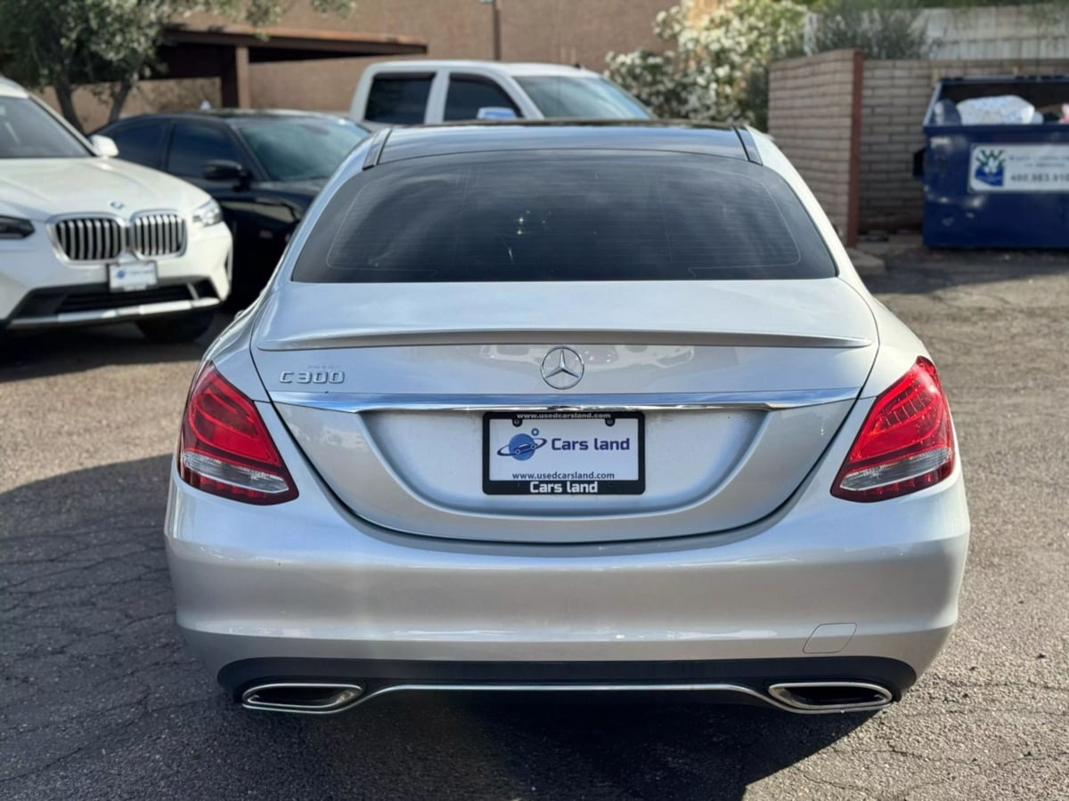 2018 Mercedes Benz C 300 photo 4