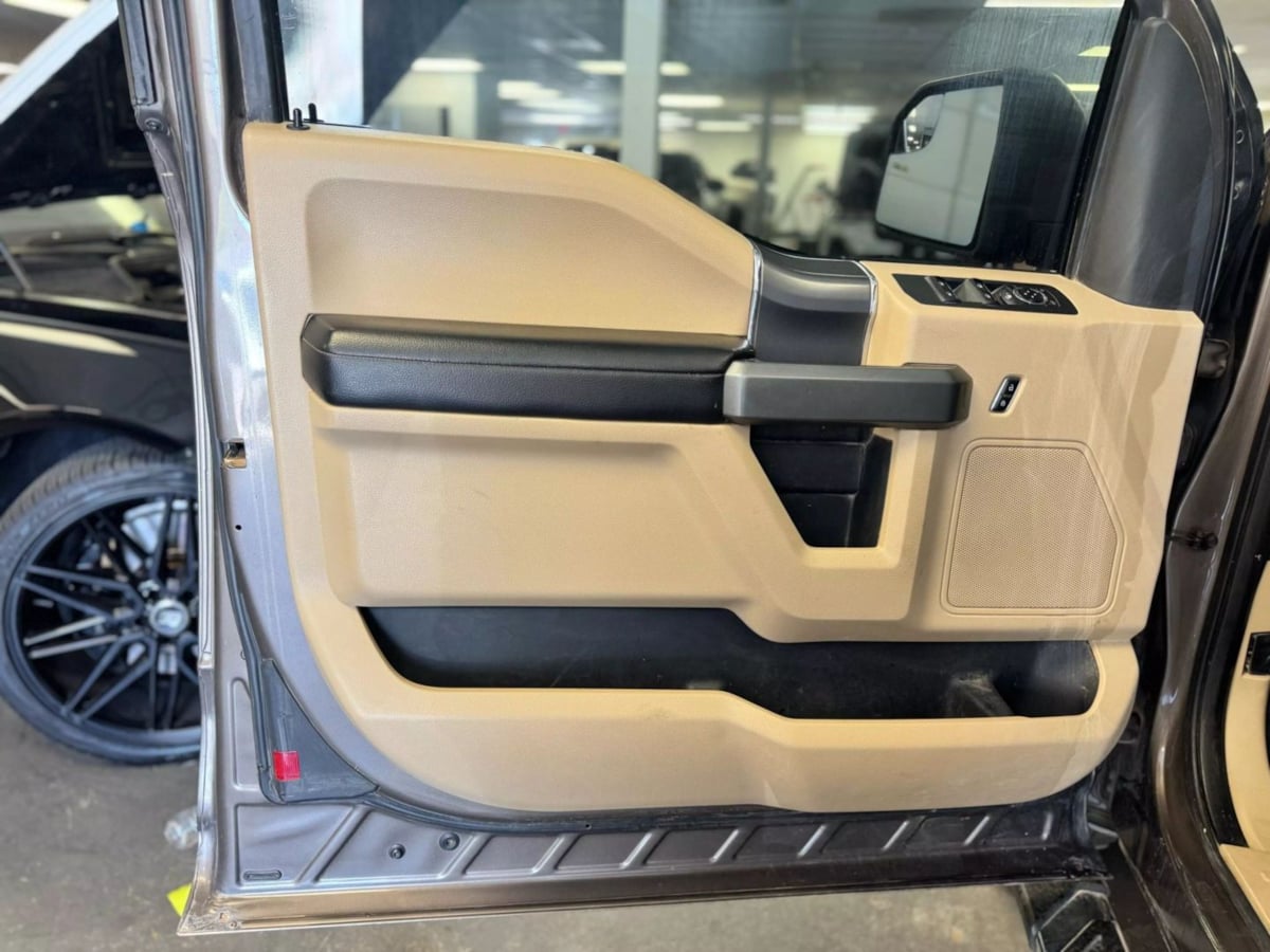 2016 Ford F-150 XLT - Photo 12