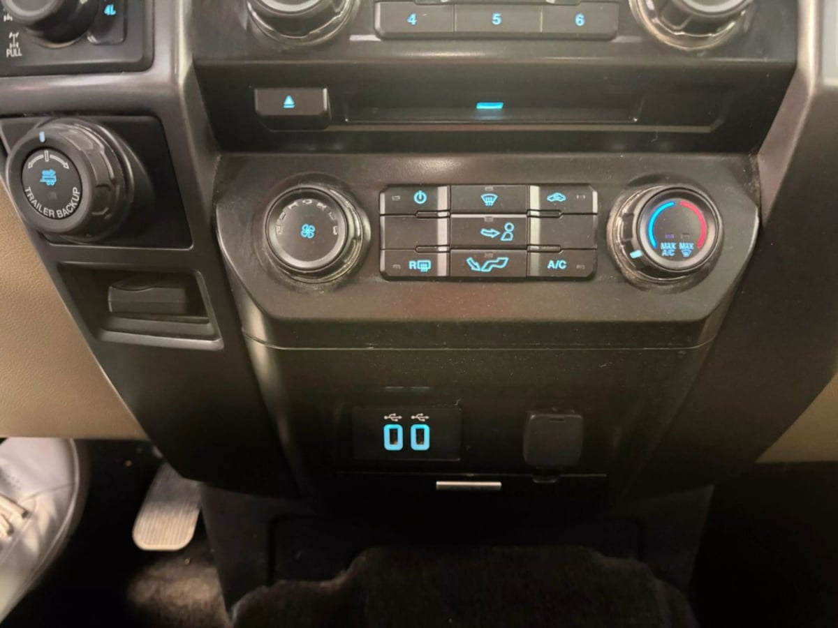 2016 Ford F-150 XLT - Photo 24