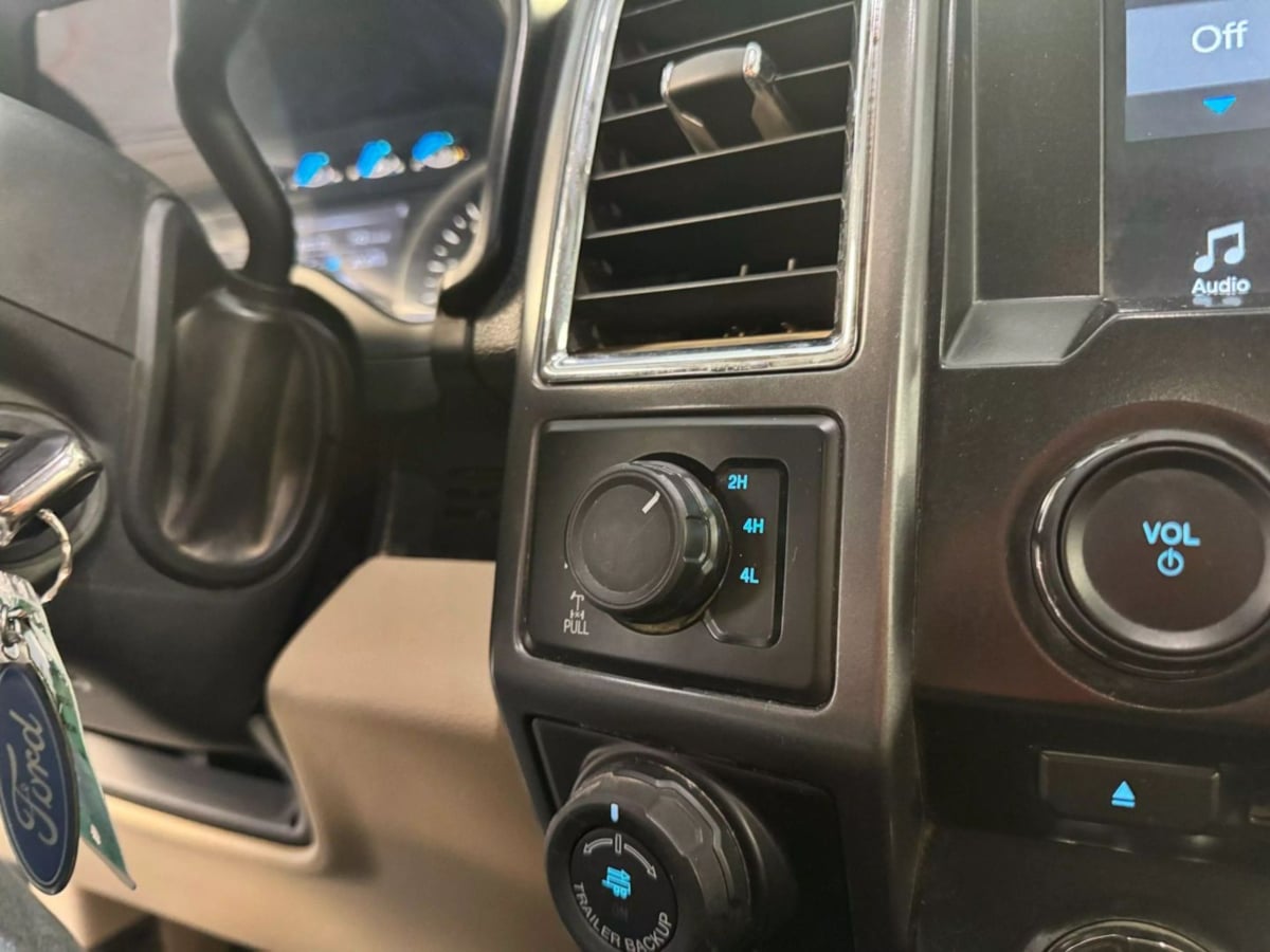 2016 Ford F-150 XLT - Photo 25