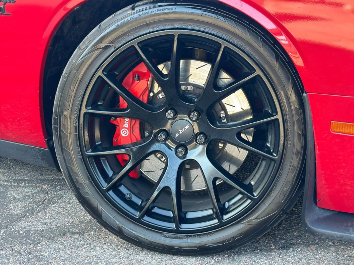 2016 Dodge Challenger SRT8 Hellcat photo 9