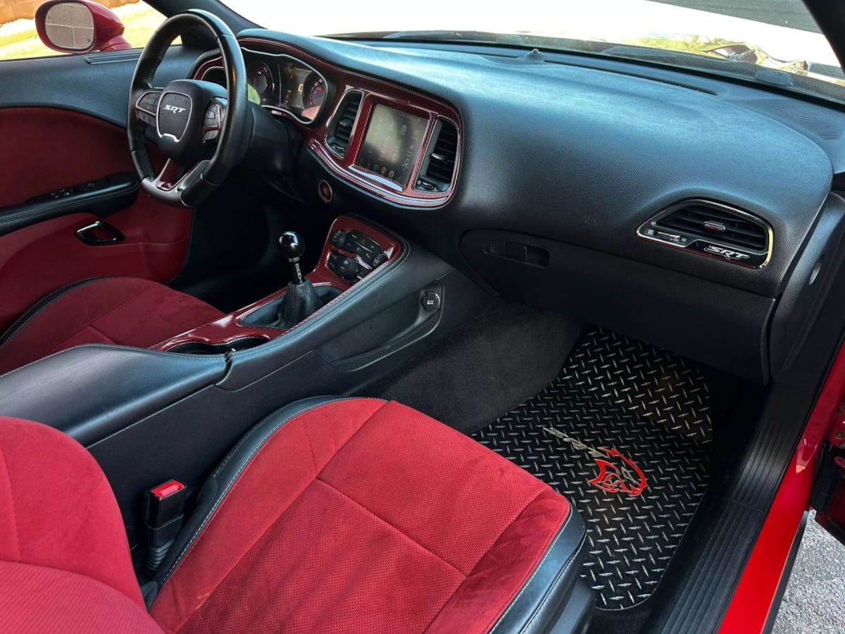 2016 Dodge Challenger SRT8 Hellcat photo 21