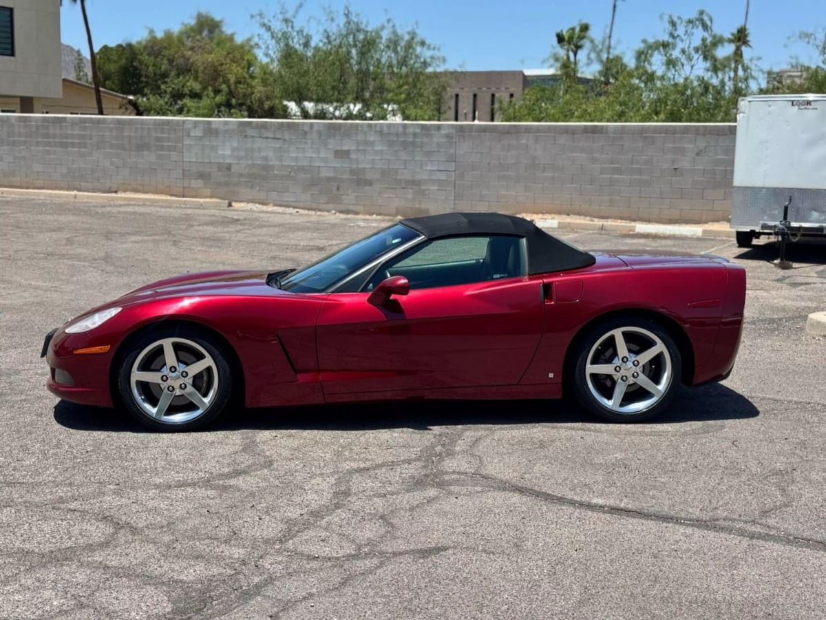 2006 Chevrolet Corvette photo 3