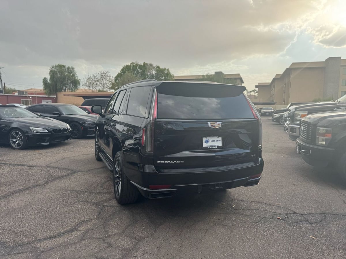 2024 Cadillac Escalade Sport photo 4