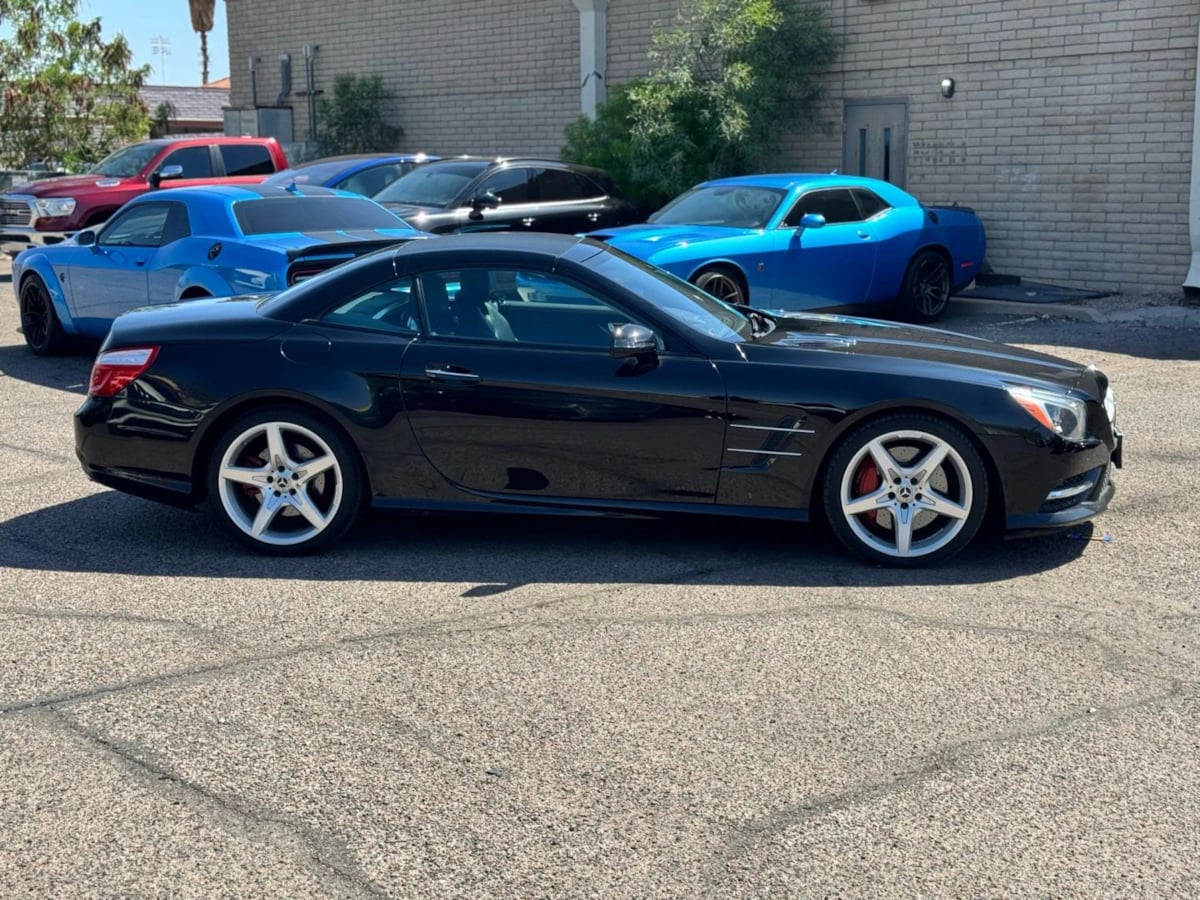 2015 Mercedes Benz SL 400 photo 3