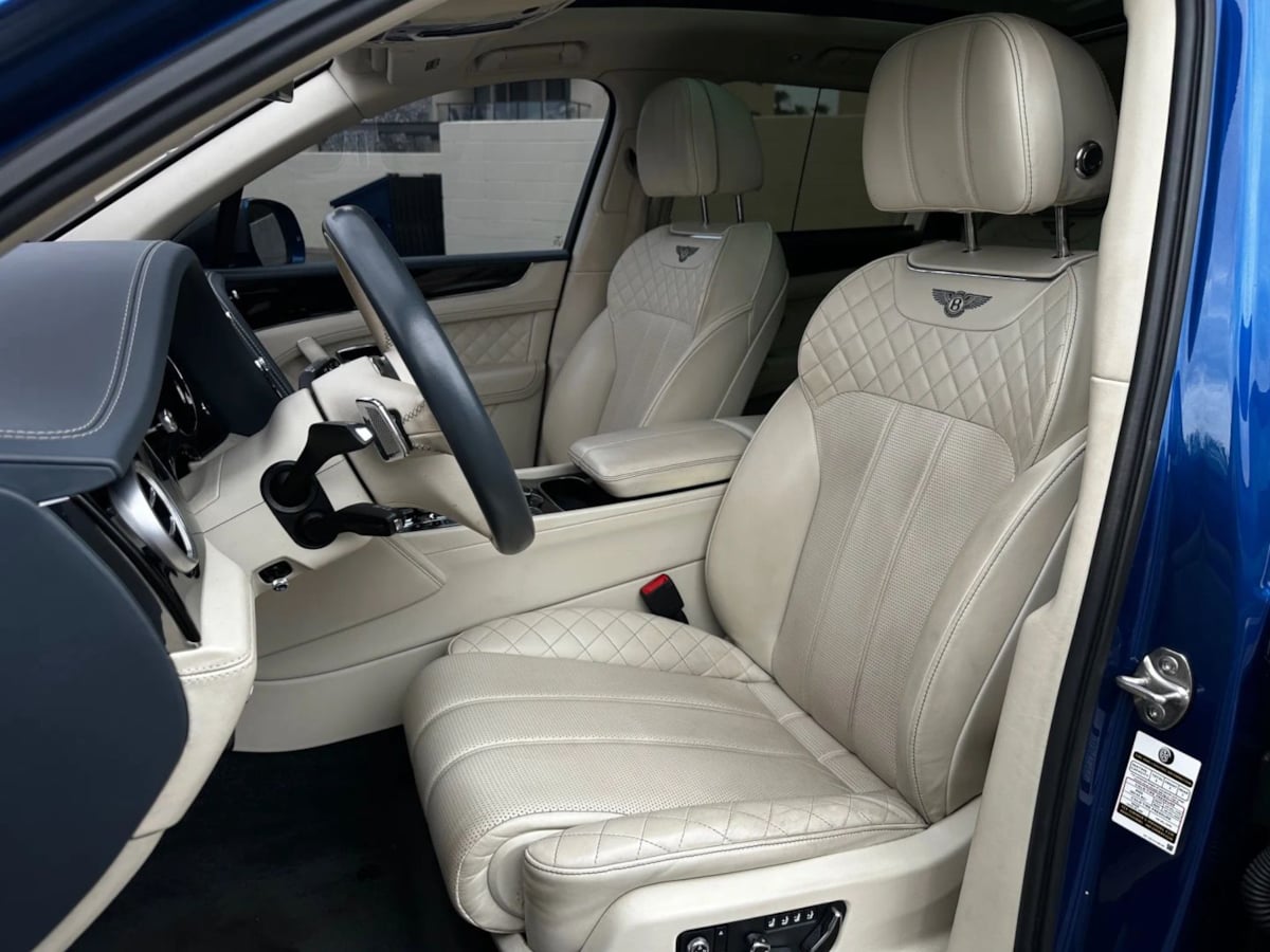 2017 Bentley Bentayga Base - Photo 16
