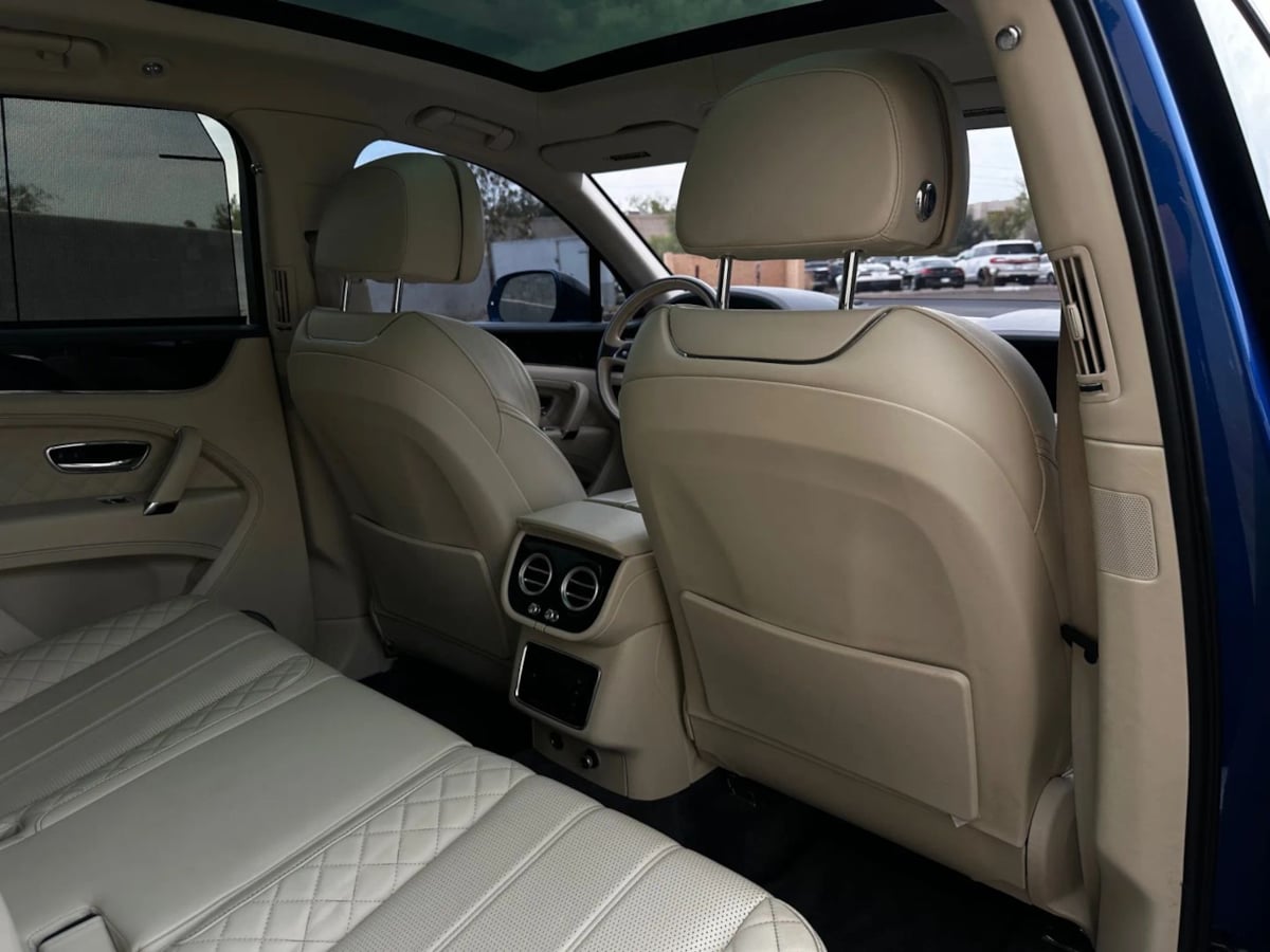 2017 Bentley Bentayga Base - Photo 25