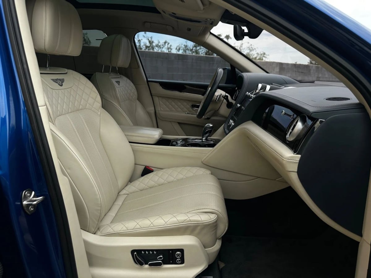 2017 Bentley Bentayga Base - Photo 30