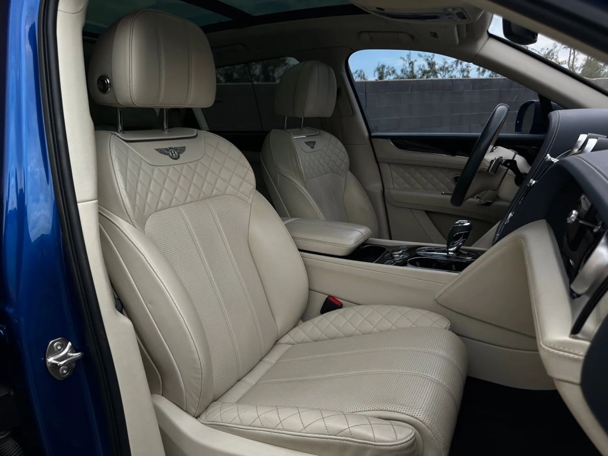2017 Bentley Bentayga Base - Photo 31