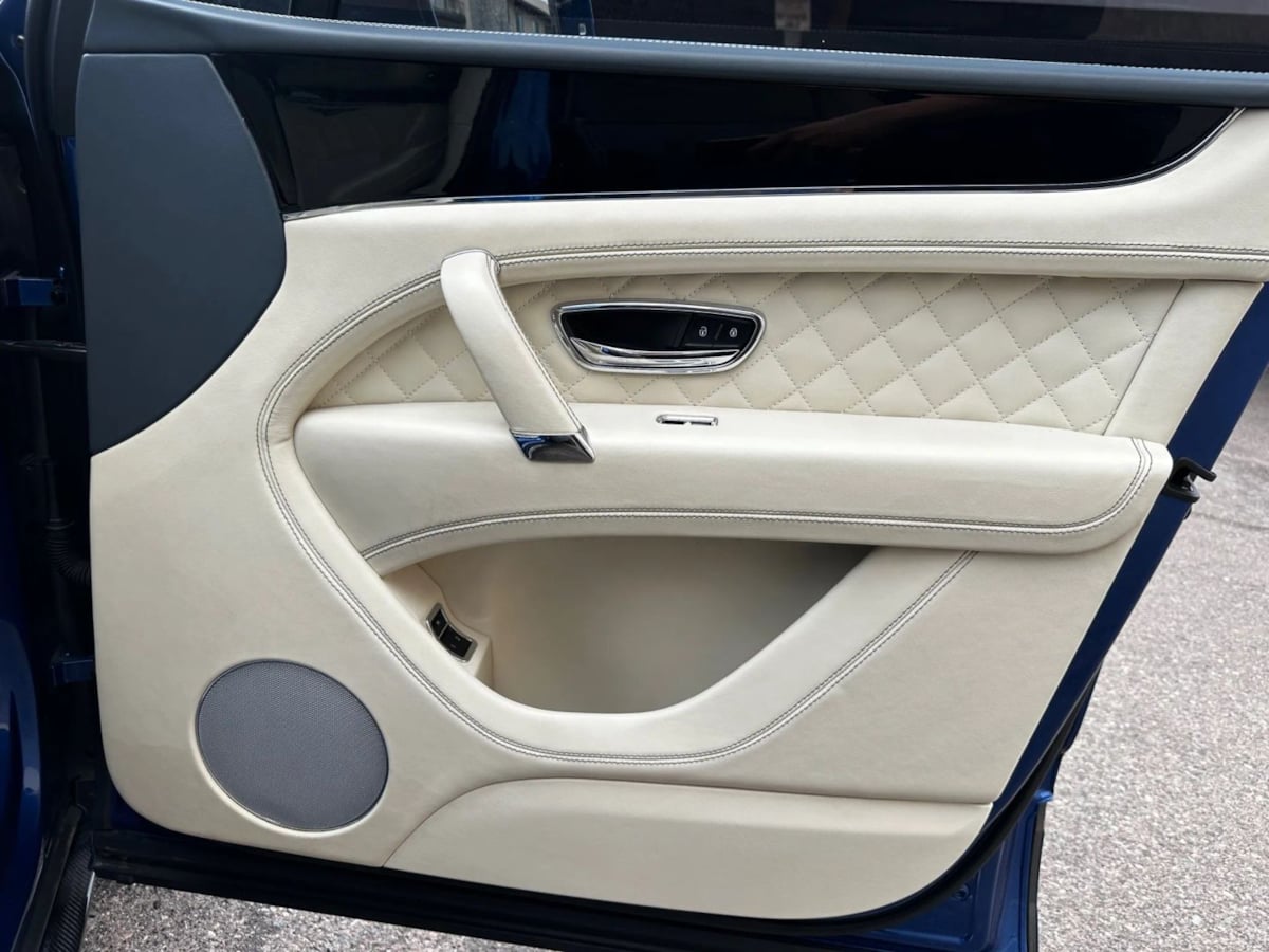 2017 Bentley Bentayga Base - Photo 32