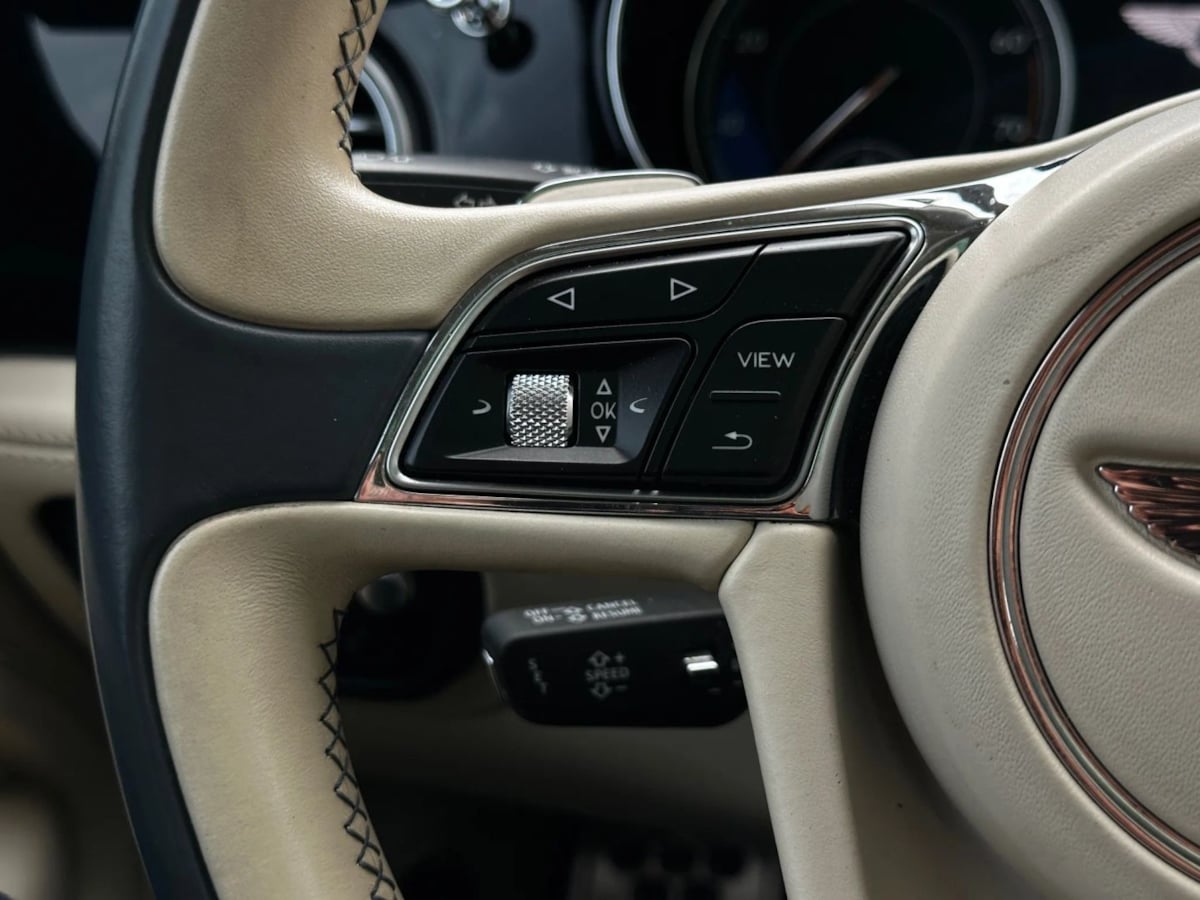 2017 Bentley Bentayga Base - Photo 35