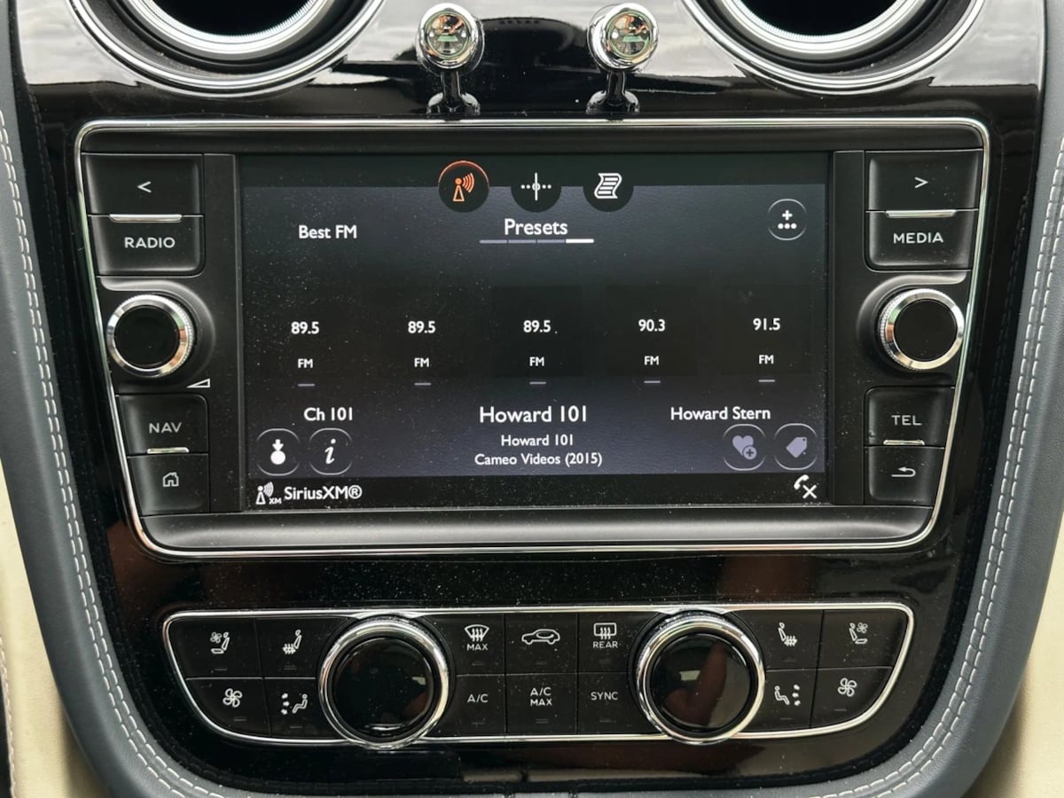 2017 Bentley Bentayga Base - Photo 42