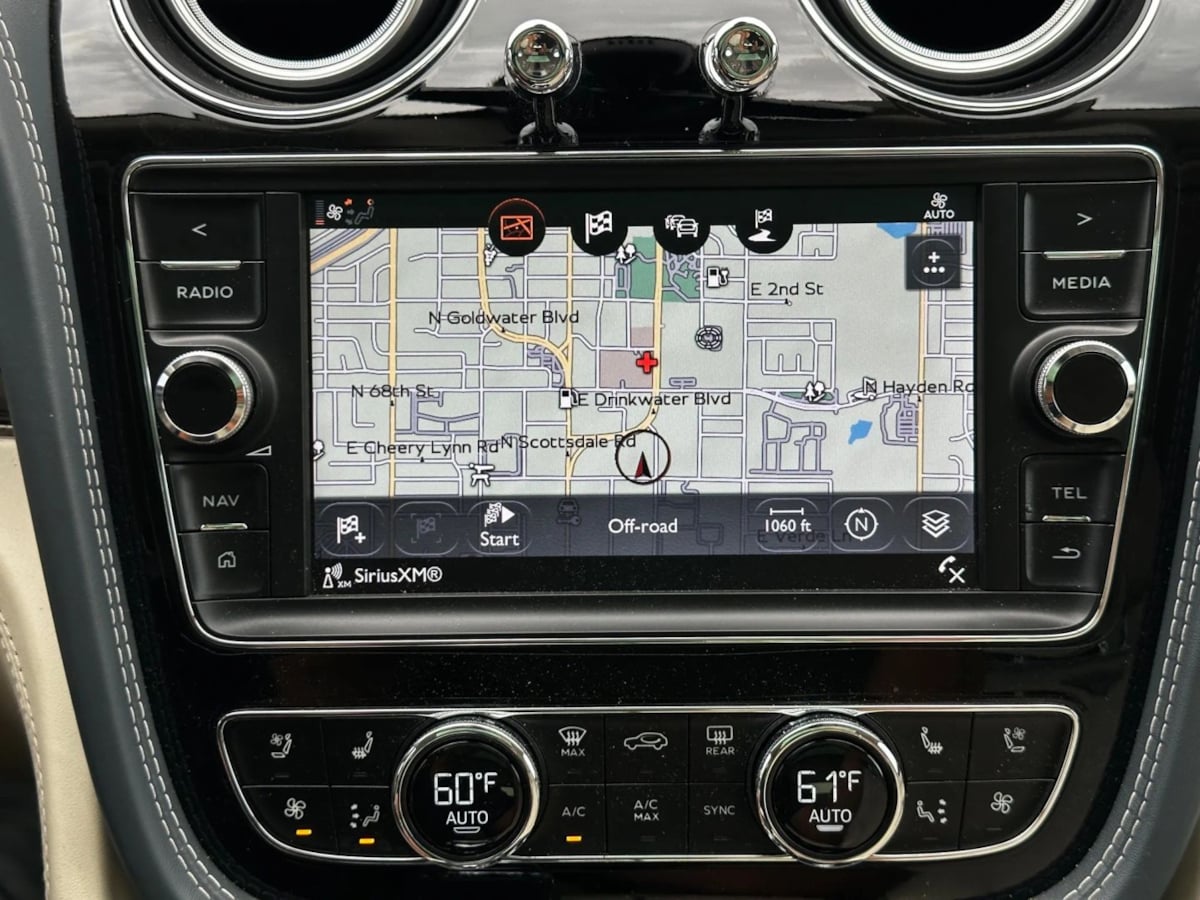 2017 Bentley Bentayga Base - Photo 44