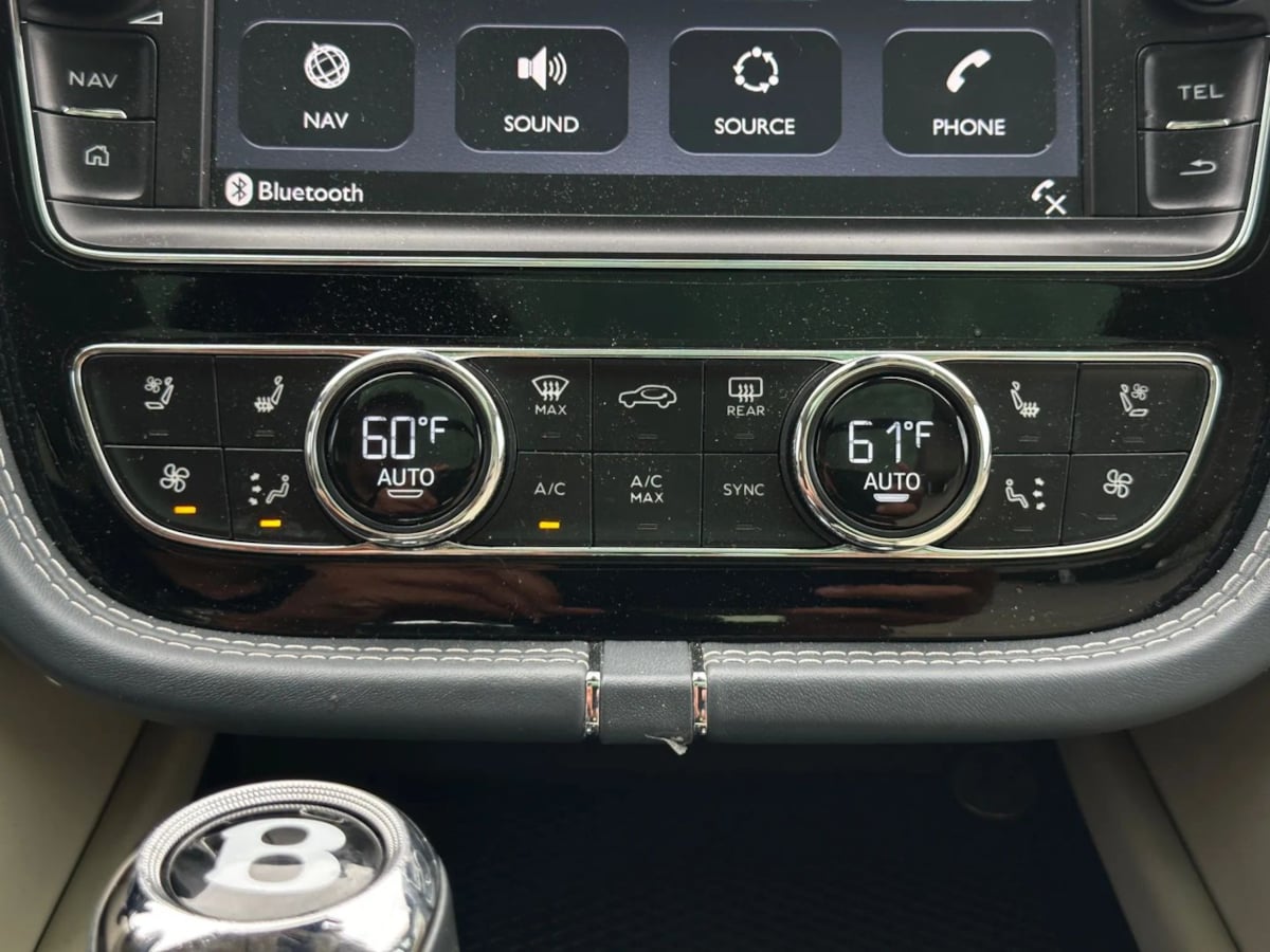 2017 Bentley Bentayga Base - Photo 49