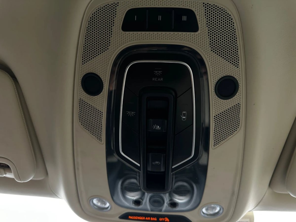 2017 Bentley Bentayga Base - Photo 53