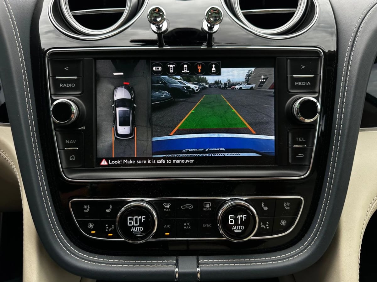 2017 Bentley Bentayga Base - Photo 54