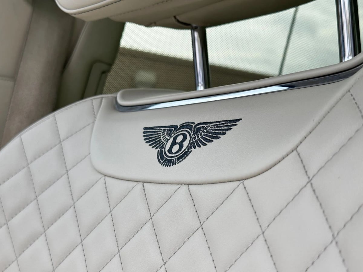 2017 Bentley Bentayga Base - Photo 57