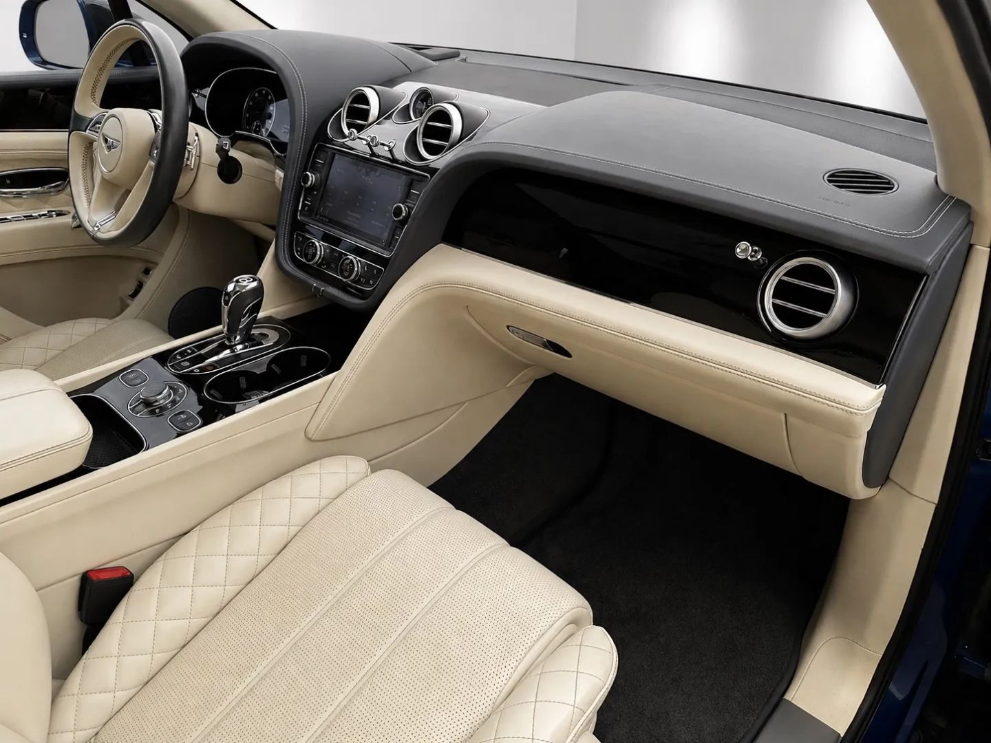 2017 Bentley Bentayga Base - Photo 30