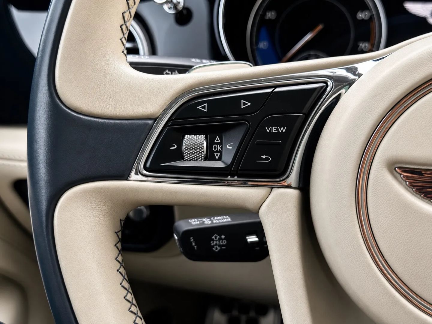 2017 Bentley Bentayga Base - Photo 36